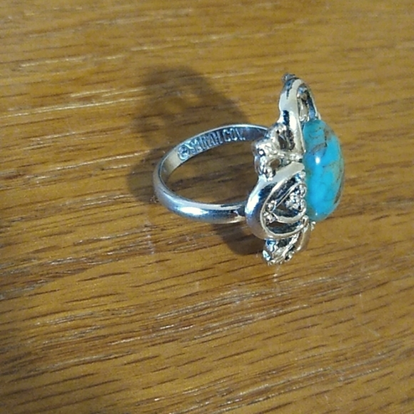 Sarah Coventry 🌻 - Picture 4 of 5